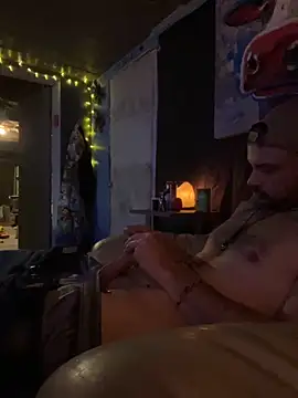 Snapshot of spundaddylive chatting on October 31, 2025, 11:44 pm spundaddylive online show from October 31, 2025, 11:44 pm