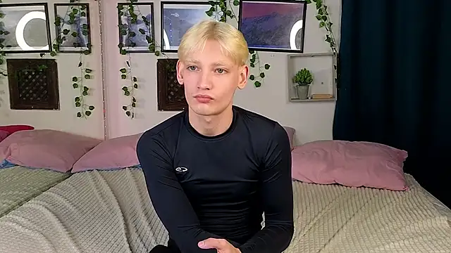 Snapshot of Nick_Win chatting on January 30, 2025, 1:09 pm Nick Win online show from January 30, 2025, 1:09 pm