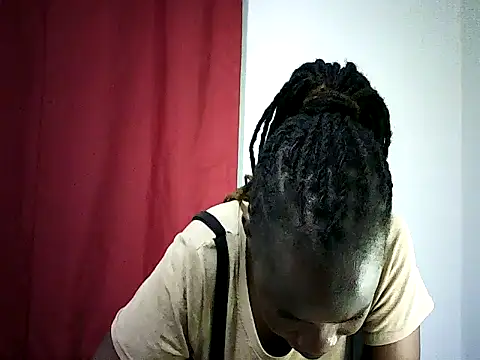 Snapshot of Pierra77 chatting on April 8, 2026, 12:06 pm Pierra77 online show from April 8, 2026, 12:06 pm