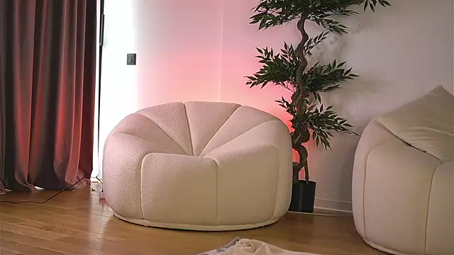 Cherrysweett online show from July 2, 2026, 6:08 am