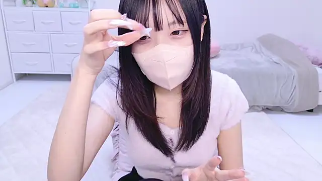 Suzu ch xx online show from February 11, 2025, 7:05 pm