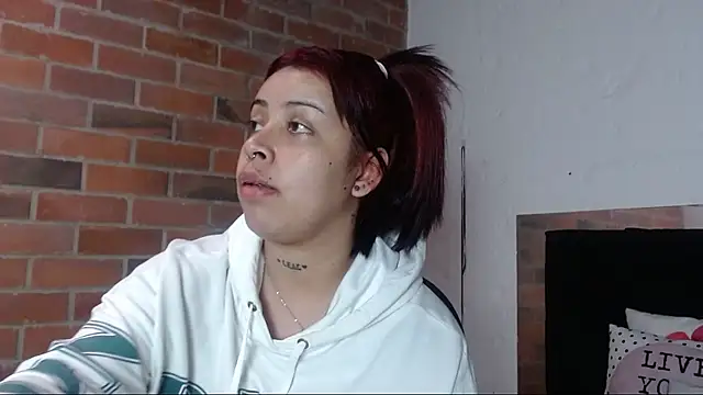 salome  hills1 online show from March 7, 2025, 8:44 pm