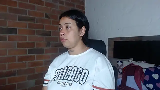 salome  hills1 online show from April 25, 2026, 11:24 pm