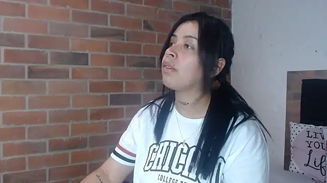 salome  hills1 online show from December 16, 2025, 5:28 pm