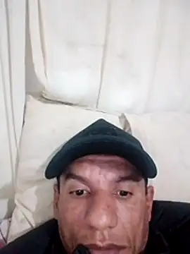 Snapshot of juniorbbb24 chatting on June 18, 2026, 4:44 am juniorbbb24 online show from June 18, 2026, 4:44 am