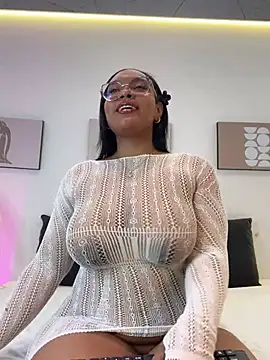 Esmeralda Duarte online show from February 14, 2026, 4:56 am