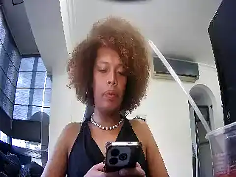 Ladycharlottehot online show from November 3, 2025, 9:40 pm