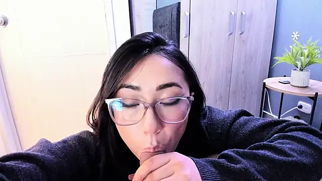 Snapshot of Hot_Couple666 chatting on March 11, 2025, 1:48 am Hot Couple666 online show from March 11, 2025, 1:48 am