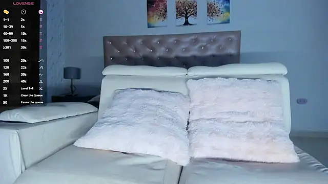 Lissalittlee online show from April 12, 2026, 8:01 pm