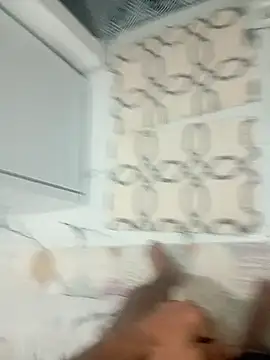 Snapshot of Kurtsikici@xh chatting on December 1, 2025, 12:33 am Kurtsikicixh online show from December 1, 2025, 12:33 am