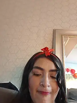 miel gomez online show from February 10, 2026, 9:36 pm