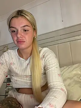 IrishTeenBarbie69 online show from June 17, 2026, 10:19 pm