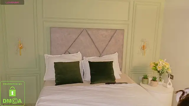 Snapshot of _Miss_Kimm chatting on February 28, 2026, 1:00 pm Miss Kimm online show from February 28, 2026, 1:00 pm