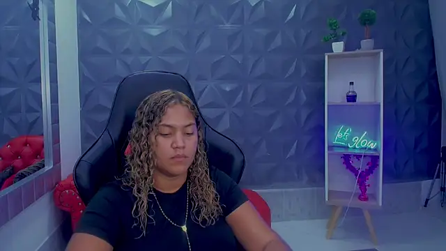 Cristal War online show from January 18, 2026, 12:03 am