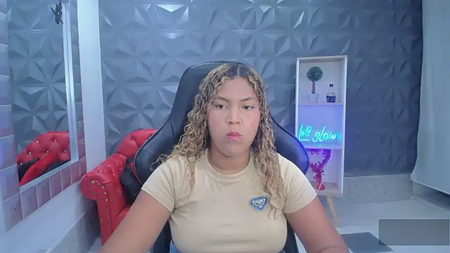 Cristal War online show from March 16, 2026, 11:07 pm