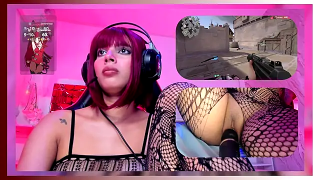 Snapshot of SweetieCloe_ chatting on February 15, 2026, 7:51 am SweetieCloe online show from February 15, 2026, 7:51 am