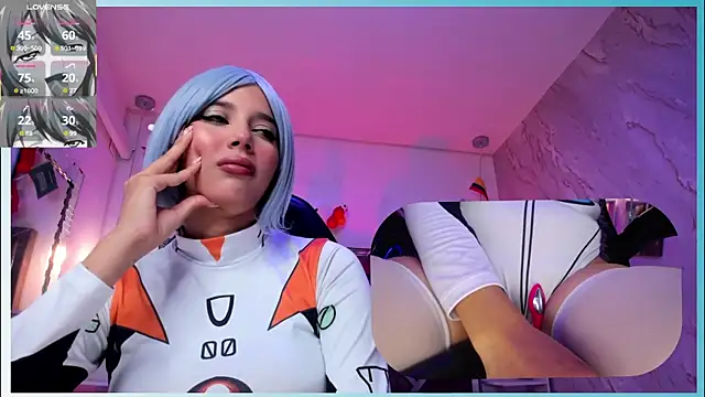 SweetieCloe  online show from July 21, 2026, 2:07 pm