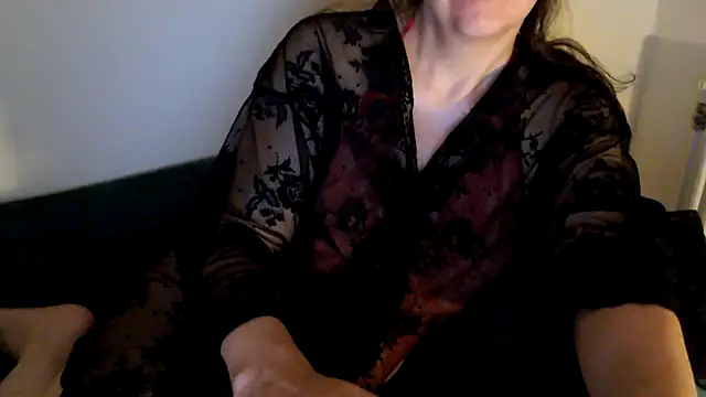 Ella Next Door online show from September 17, 2025, 8:44 pm