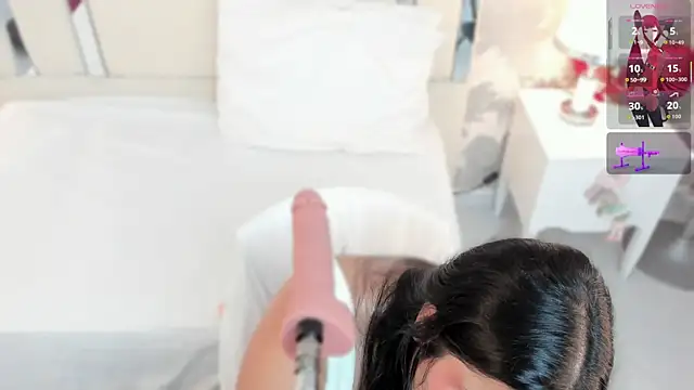 Miliaangeles online show from December 20, 2025, 8:39 am