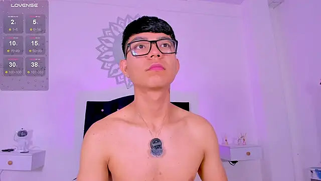 CodyTwink online show from March 6, 2026, 1:17 pm