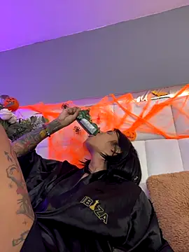 DeuxGold online show from October 23, 2025, 3:49 am