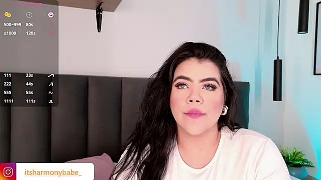 Harmonybabe  online show from March 7, 2026, 7:41 pm