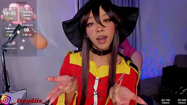 Snapshot of Miss_freydis chatting on October 28, 2025, 5:18 am Miss freydis online show from October 28, 2025, 5:18 am