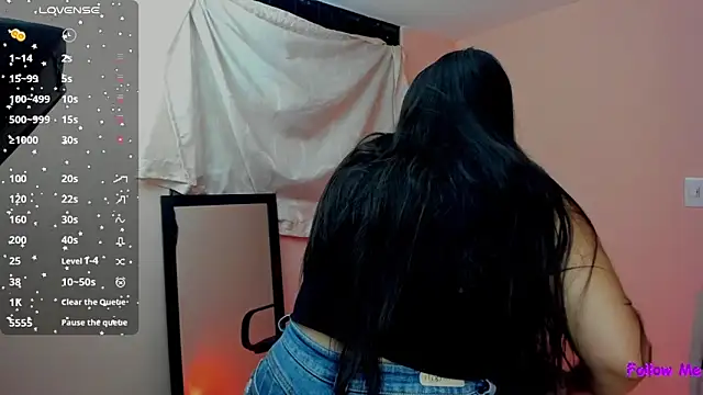 Snapshot of cherrycurvyyy chatting on January 17, 2026, 8:01 pm cherrycurvyyy online show from January 17, 2026, 8:01 pm