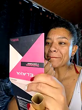 Snapshot of Selket11 chatting on February 24, 2025, 11:19 pm Selket11 online show from February 24, 2025, 11:19 pm