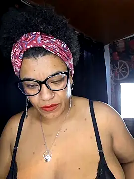 Snapshot of Selket11 chatting on March 3, 2025, 8:11 pm Selket11 online show from March 3, 2025, 8:11 pm