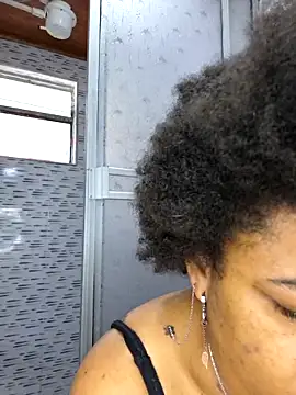 Snapshot of Selket11 chatting on March 12, 2025, 1:40 pm Selket11 online show from March 12, 2025, 1:40 pm