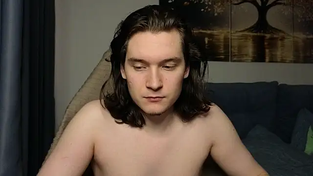 MoreRealAlex online show from May 19, 2026, 5:42 pm