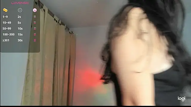 lolacute69 online show from April 13, 2026, 4:16 am