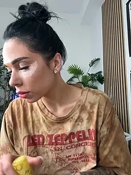 NattyFierros online show from October 20, 2025, 8:20 pm