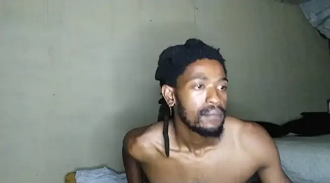 gldnmvsk XO online show from February 27, 2025, 9:36 pm