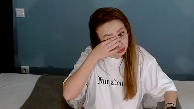 Snapshot of AnnaMaee chatting on January 12, 2025, 6:28 am AnnaMaee online show from January 12, 2025, 6:28 am