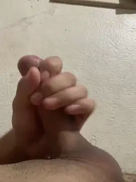 rodrig3105 online show from March 18, 2025, 3:45 am