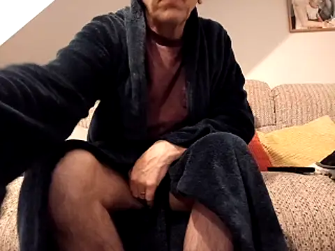 Snapshot of mr_english50 chatting on October 25, 2025, 6:12 am mr english50 online show from October 25, 2025, 6:12 am