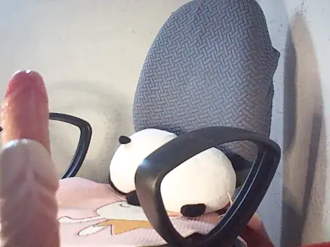 Haralushiaaax online show from April 17, 2026, 12:46 am