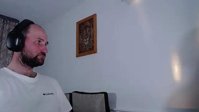 Snapshot of Popadosik_Mod chatting on March 1, 2026, 4:18 pm Popadosik Mod online show from March 1, 2026, 4:18 pm