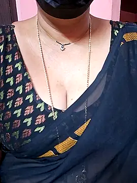 ananya956 online show from November 17, 2025, 1:20 am