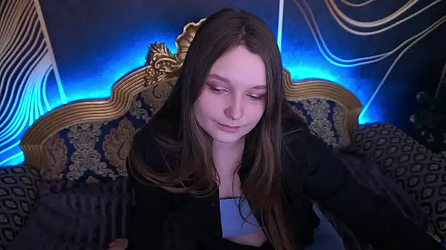 MagicPeachh  online show from December 16, 2025, 1:48 pm