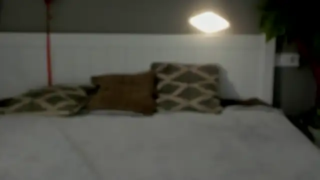 MagicPeachh  online show from March 17, 2025, 2:12 pm