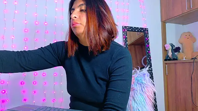 im anna  online show from January 10, 2026, 10:05 pm