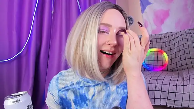 Lexy Lovy online show from September 18, 2025, 6:27 am