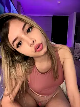 Snapshot of carolina__star chatting on October 6, 2025, 12:45 am carolina star online show from October 6, 2025, 12:45 am