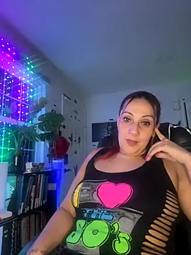 Snapshot of DeeLight124 chatting on September 25, 2025, 5:24 am DeeLight124 online show from September 25, 2025, 5:24 am