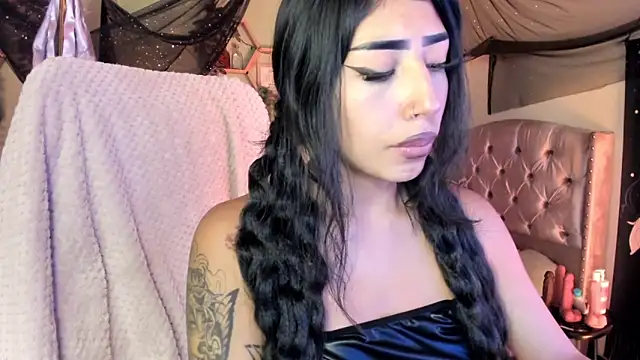 Snapshot of SheryLee chatting on September 21, 2025, 10:26 pm SheryLee online show from September 21, 2025, 10:26 pm