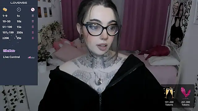 Dixi Pixi  online show from April 4, 2026, 5:47 am