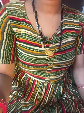 Spicy sari girl online show from December 17, 2025, 3:39 pm